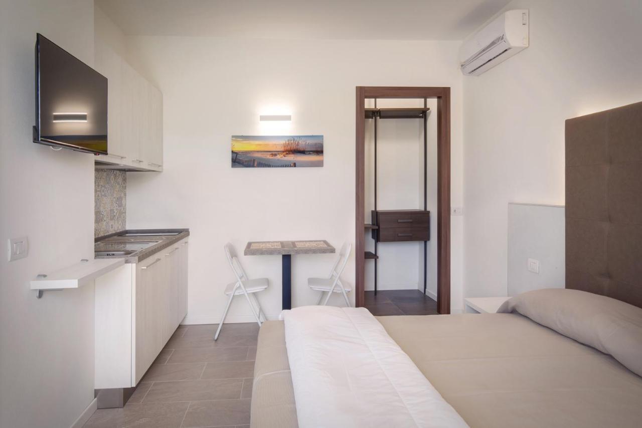 Villa Aurora-Holiday Home Apt 2 Bardolino Bagian luar foto